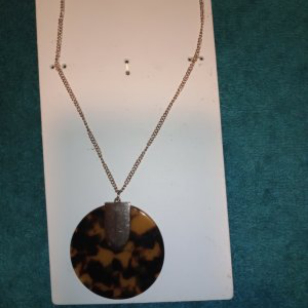 Women's jewelry